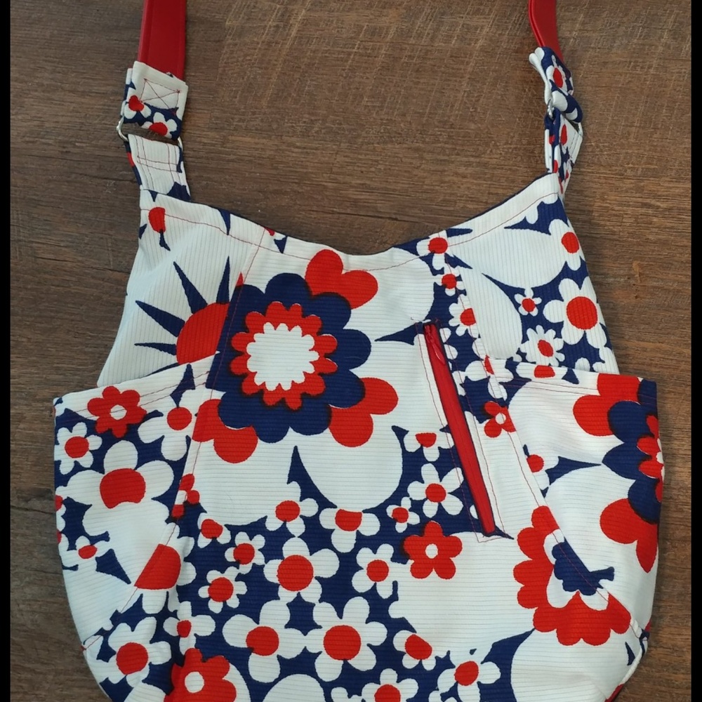 Red white and blue flowers purse